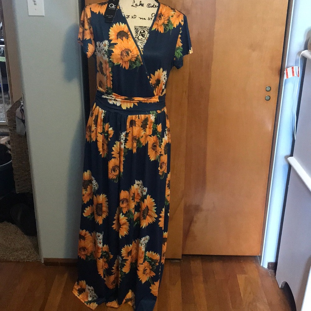 Brand new sunflower maxi size L